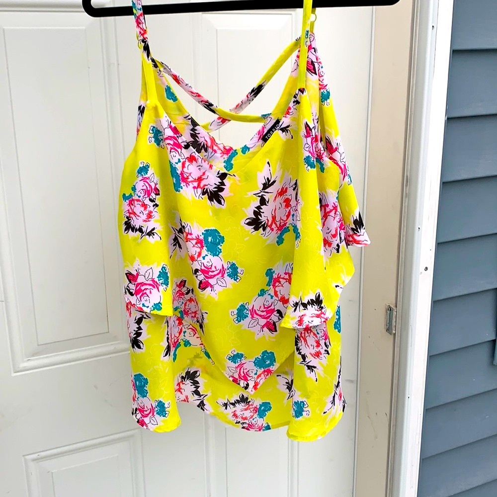 Torrid Sz 0 yellow tank with floral print